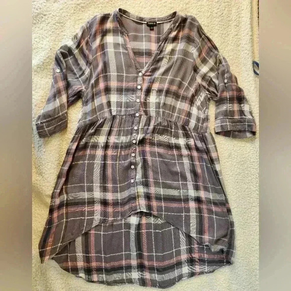 Torrid Purple and Gray Plaid V-Neck Cuffed Sleeve Top, 2x - Picture 8 of 11